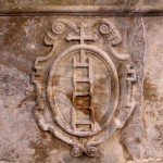 El escudo distintivo de Scala Dei
