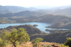 El pantano desde lo alto de Siurana