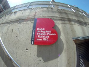 Entrada al depósito pluvial de Joan Miró