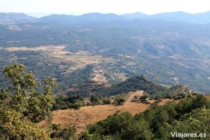 El pueblo de Albarca desde lo alto de la montaña