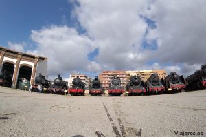 Rotonda con la colección de locomotoras