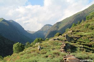 Paisaje a 1.400 m en el Valle de Unarre , Pirineo
