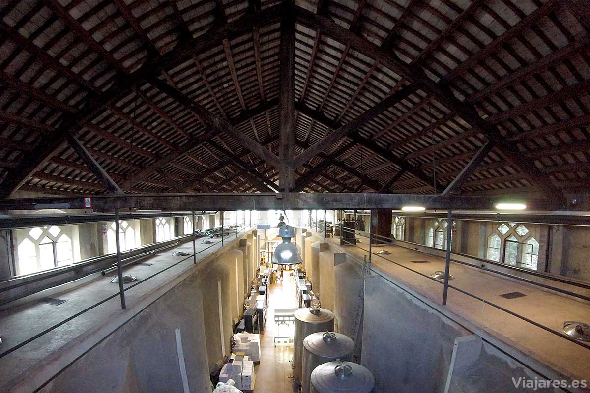 Interior del Celler Cooperatiu de Cornudella de Montsant